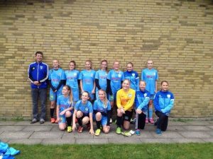 U17_U13_Piger_FlaskePosten_2_657x493