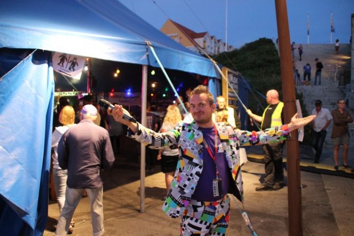 Michael_Vajhøj_Musik_Under_Trapen_FlaskePosten_1