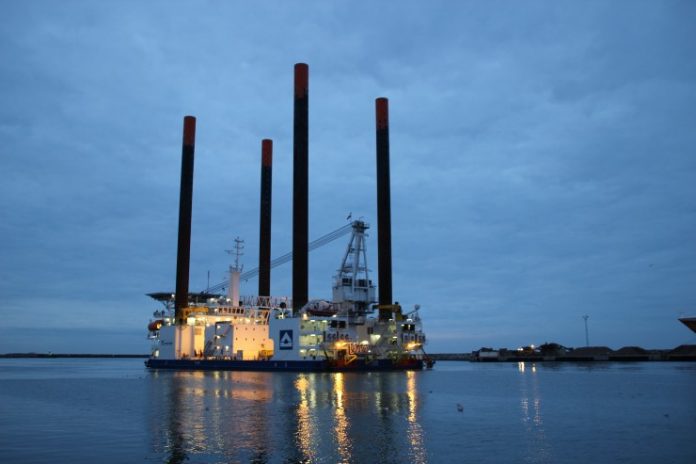 Thor_Hamburg_Hirtshals_Havn_FlaskePosten_1