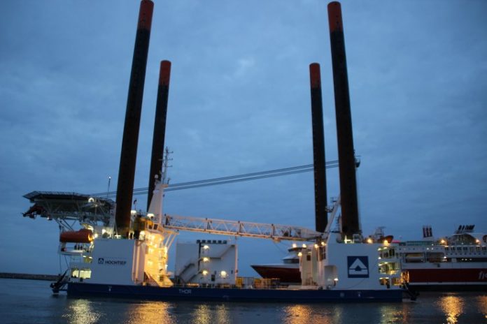 Thor_Hamburg_Hirtshals_Havn_FlaskePosten_2