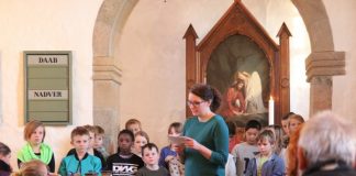 Guds engle små dalede ned i Horne Kirke