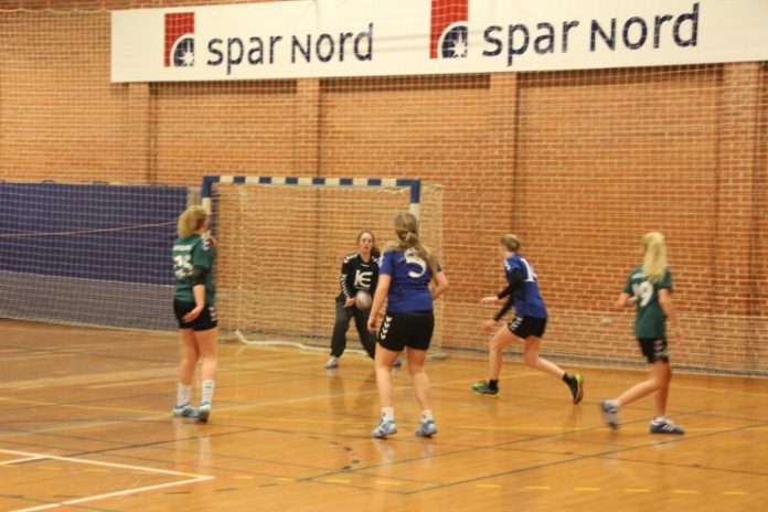U16_PIger_TIF_Ingstrup_EfterskoleIF_FlaskePosten_2