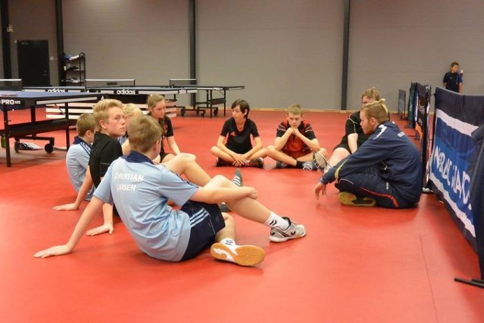 Bordtennisskole_B75_FlaskePosten_1_739x493