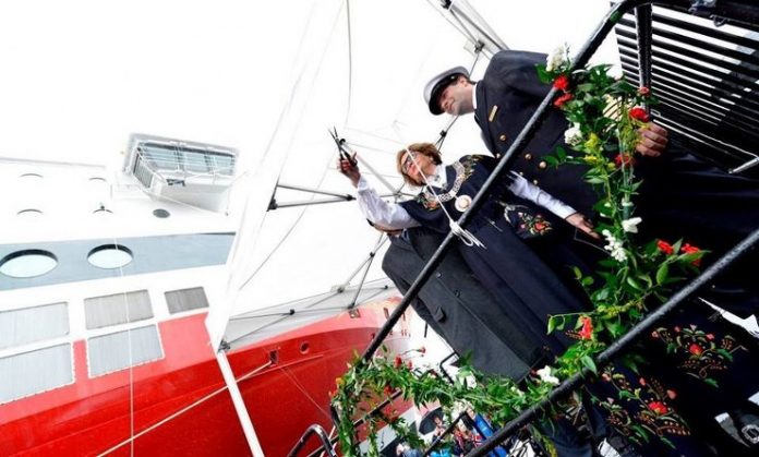 Bergensfjord_Fjord_Line_Døbt_FlaskePosten_1_740x445