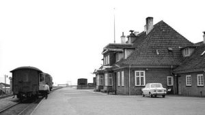 Iver_Espersen_Karl_Christian_Lunden_Hirtshals_Havns_Gl_Administrationsbygning_FlaskePosten_4