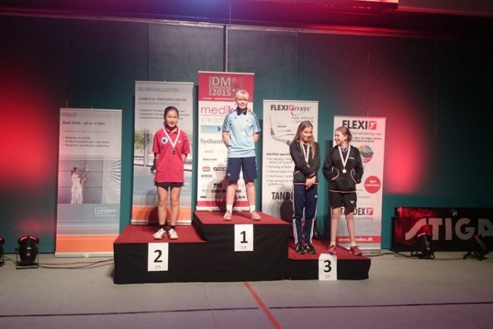 Xenia_Til_Tops_DM_B75_FlaskePosten_1