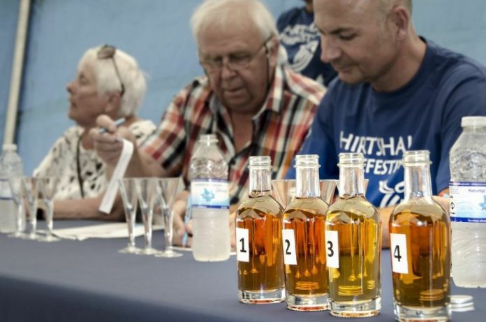 Fiskefestival_2015_Årets_Bjesk_FlaskePosten_1_740x490