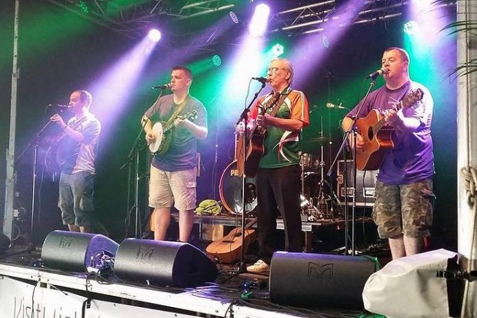The_Ryans_Hotel_Hirtshals_Gardenparty_Tornby_FlaskePosten_1_739x493