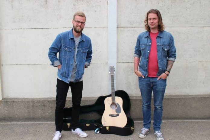 vandreguitar_flaskePosten2