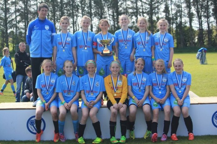 Horne_Hirtshals_U13_Piger_FlaskePosten_1_740x493