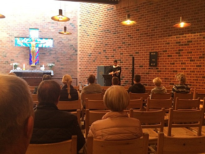 Gudstejeneste_Dåb_Emmersbæk_Kirke_FlaskePosten_2