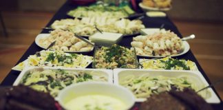 Hermed hele menuen til lørdagens Fiskefest med horneKøkkenet og Mikael K (Klondyke)