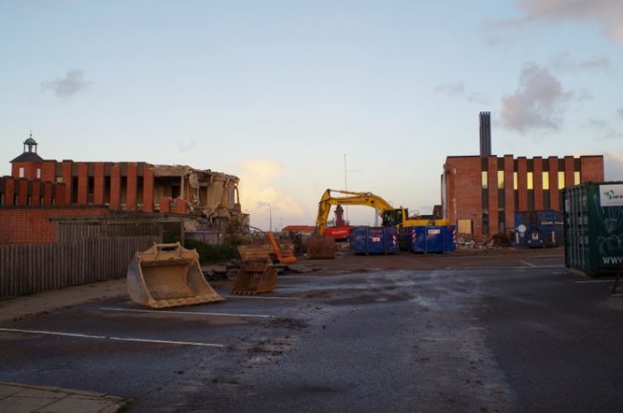 Rådhuset_Nedrivning_FlaskePosten_1_740x490
