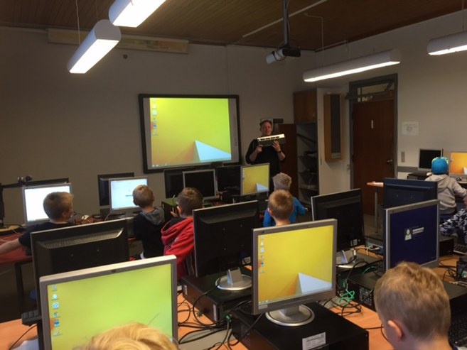 Faguge_Horne_Skole_FlaskePosten_5_657x493