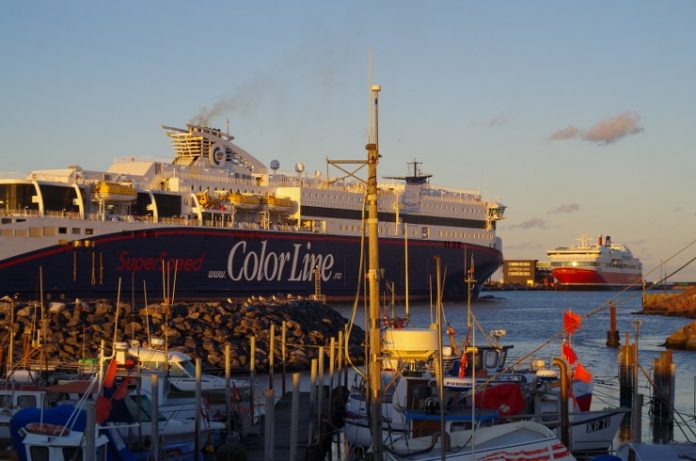 Hirtshals_Havn_Danfish_FlaskePosten_1_740x490