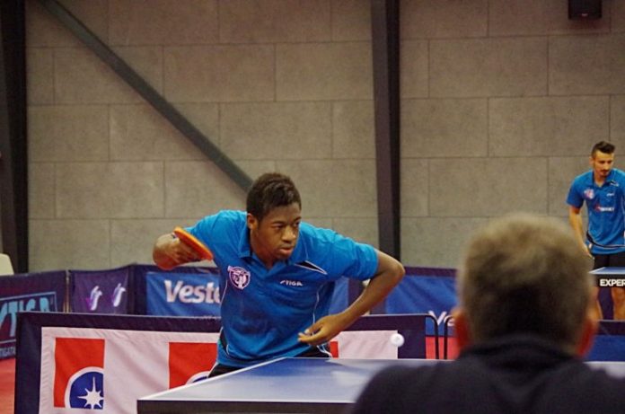 B75_CPH_Bordtennis_FlaskePosten_1