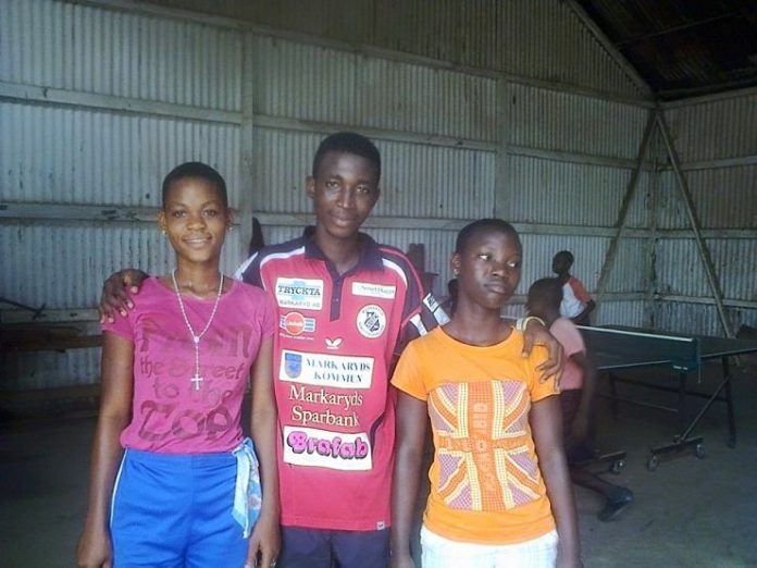 B75_Ghana_FlaskePosten_1