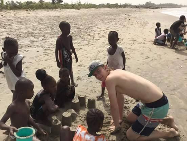 Tobias_Gambia_FlaskePosten_4