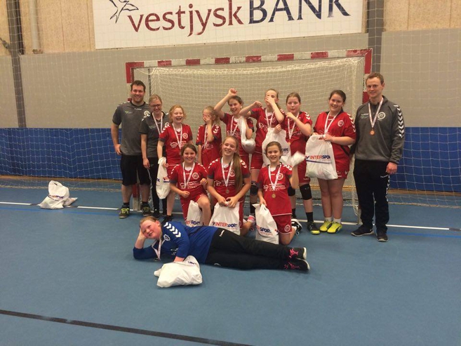 U12_Piger_BTI_Cup_Herning_FlaskePosten_1