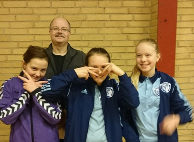 Yngre_Piger_B75_FlaskePosten_1