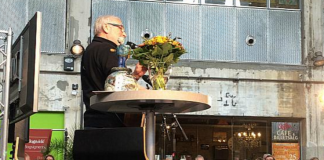 Helt speciel pris til Niels Hausgaard