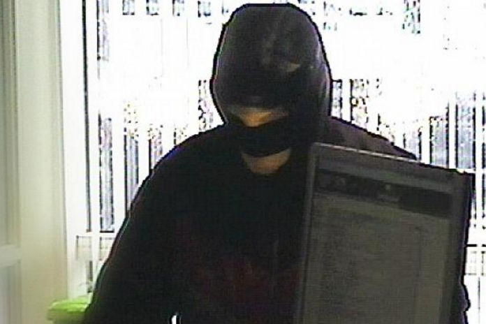Forbryder_Sindal_FlaskePosten_1