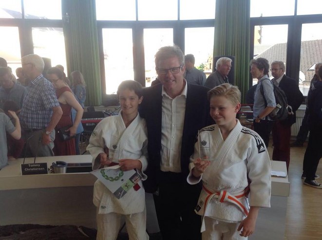 Jacob_Xenia_Pris_Kirmayer_FlaskePosten_1_661x493