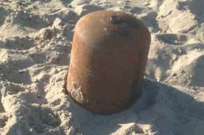 Husmoderstranden_Fund_FlaskePosten_1