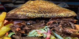 Takeaway burger fra Horne Efterskole