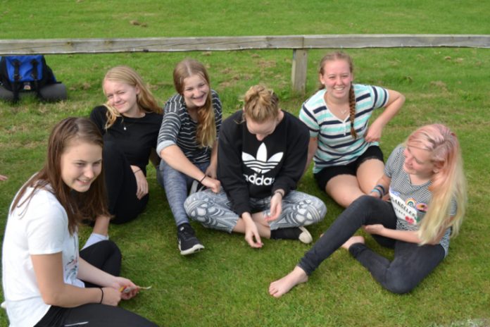 Horne_Pigeliv_FlaskePosten_1