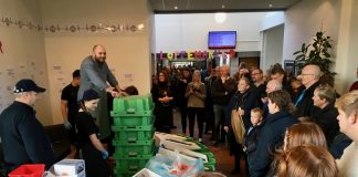 Fiskeauktion og fortsat masser af gang i den på Horne Efterskole