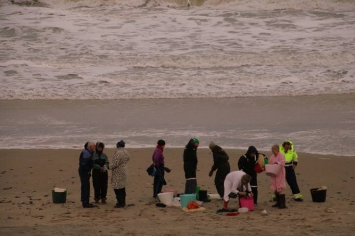 vinterbadere_nytaar_flaskeposten_1_739x493