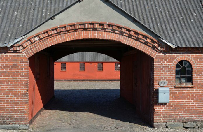 Gård_FlaskePosten_1