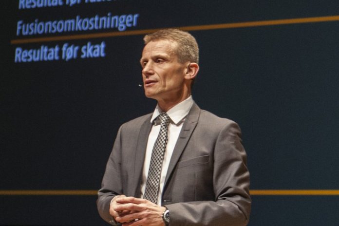 Nordjyske_Bank_Generalforsamling_FlaskePosten_2_739x493