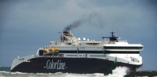 SuperSpeed 2 i gyngende slalom ud for Hirtshals Havn