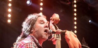 PRÆSENTATION: Hawkeye & Hoe til Musik Under Trappen i Hirtshals