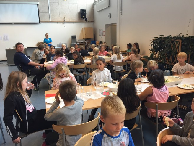 Mad_SkoleCenter_Hirtshals_FlaskePosten_1_657x493