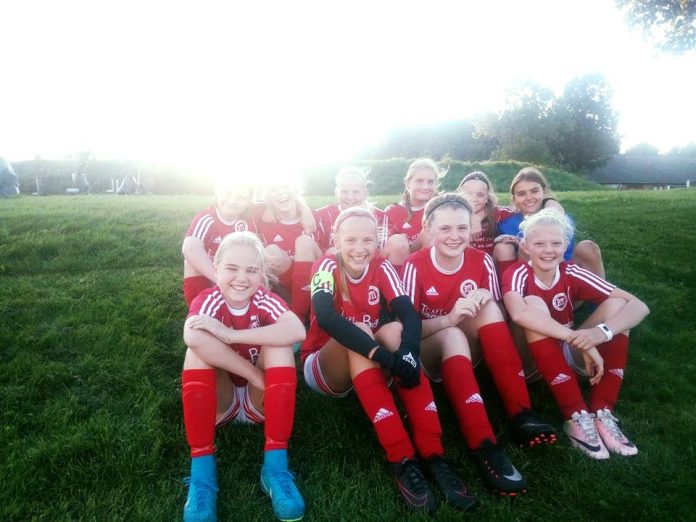 U13_Piger_BTI_FlaskePosten_1