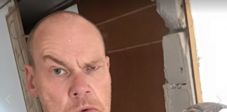 Skaga FM præsenterer Andreas Bo med comedyshowet FIFTI-FIFTI