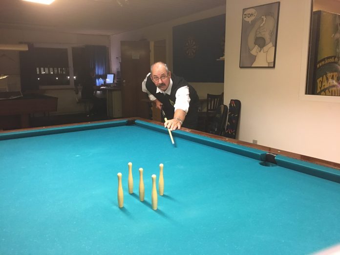 Egon_Jørgensen_Sindal_Billardklub_FlaskePosten_1