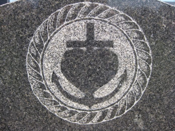Gravsten_Kirke_Tornby_FlaskePosten_1