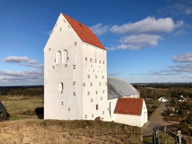 Skallerup_Kirke_FlaskePosten_1_657x493