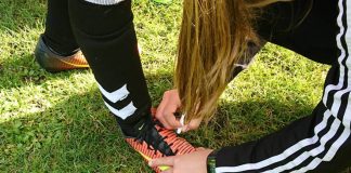 Spillere fra Tornby og Hirtshals på fodboldskole i Højene