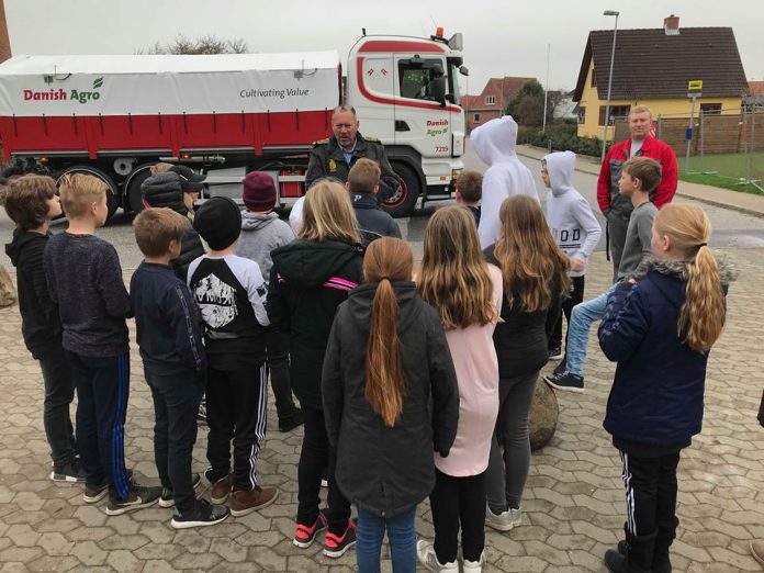 Højresving_Politi_FlaskePosten_2