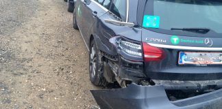 Påkørte parkeret taxa i Hjørring og stak af