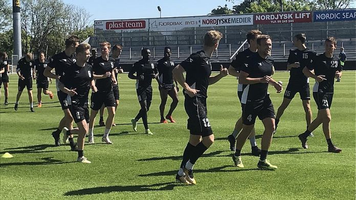 Vendsyssel_FF_Mogens_Jørgensen_FlaskePosten_1