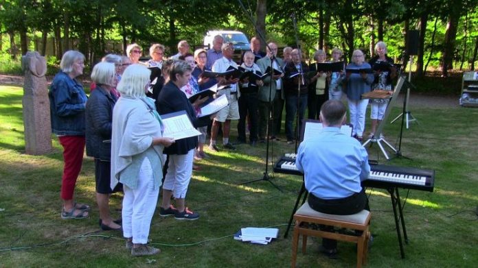 Grundlovsfest_Emmersbæk_FlaskePosten_2_740x416