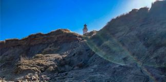 Fremtidens geologer kan starte med stenture ved Hirtshals Fyr…