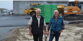 Første spadestik til nyt kassevaskeri på Hirtshals Havn
