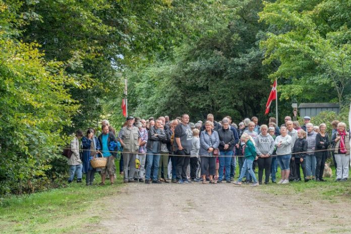 Loppemarked_Mosbjerg_KFUM_FlaskePosten_8_739x493